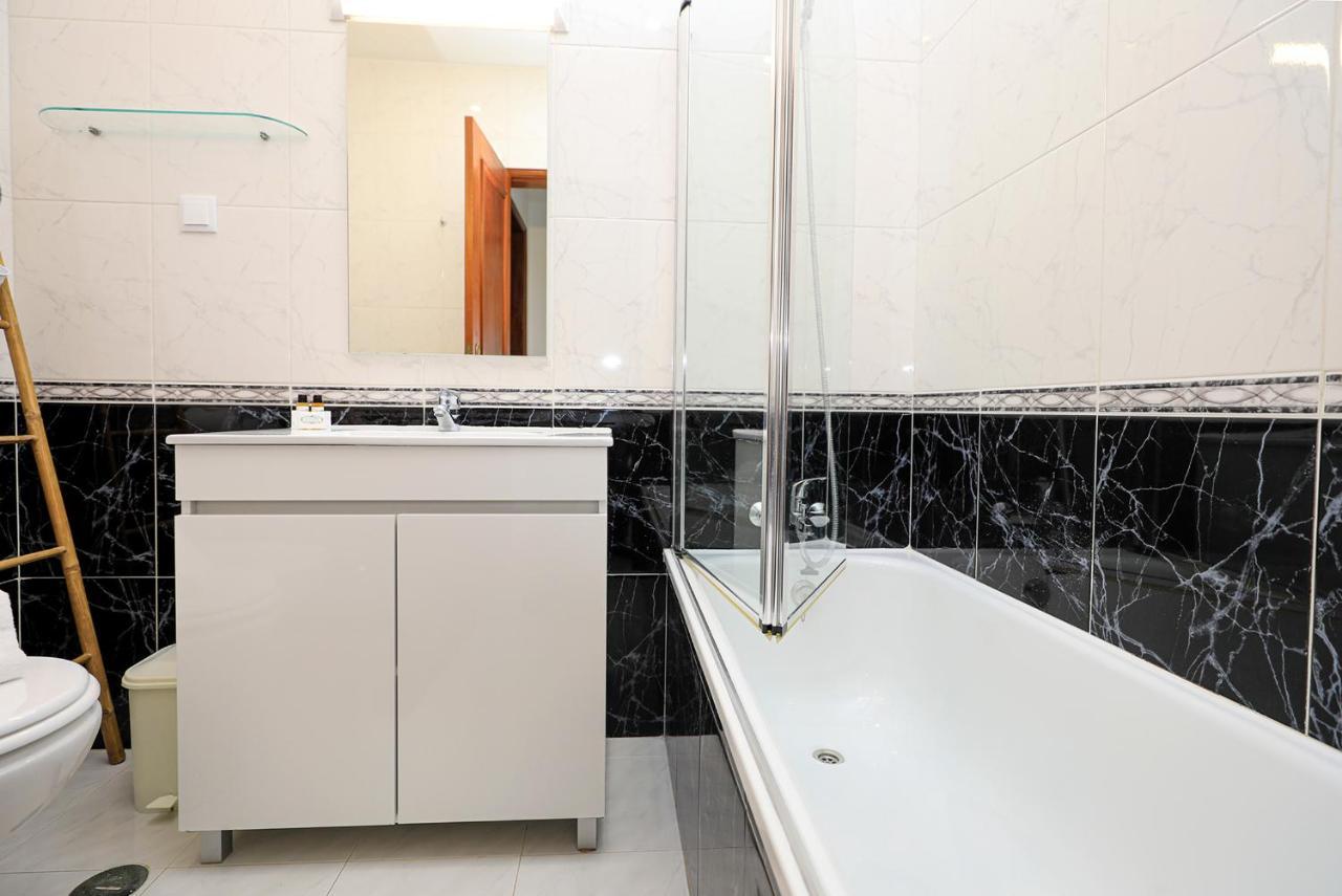 C23 - Parkway Entrance Apartment In Lagos Exterior foto